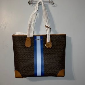 Michael Kors Eva tote